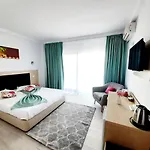 Pensiune Ryanna Pe Plaja Belona