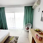 Pensiune Ryanna Pe Plaja Belona