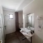 Ryanna Pe Plaja Belona 4*