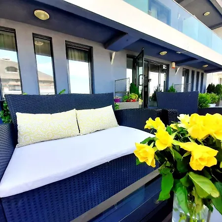 Ryanna Pe Plaja Belona Eforie Nord