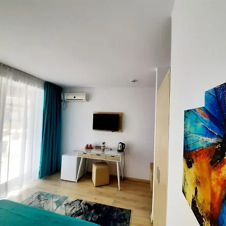 Ryanna Pe Plaja Belona Ефоріє-Норд