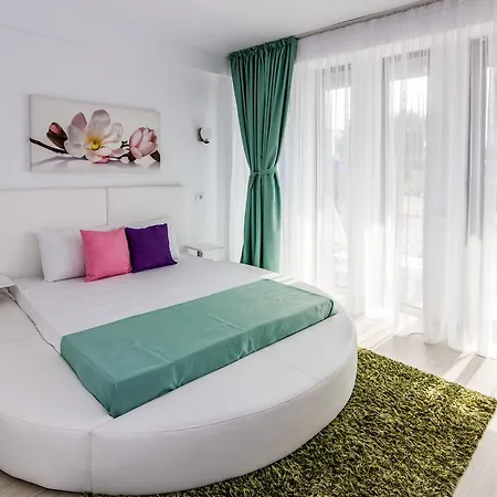 Ryanna Pe Plaja Belona Pensjonat 4*