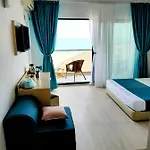 Guest house Ryanna Pe Plaja Belona