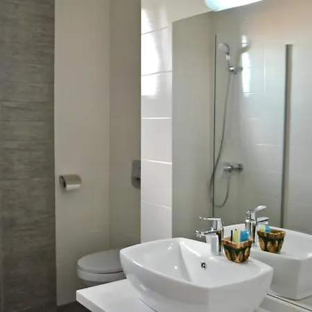 Ryanna Pe Plaja Belona エフォリエ・ノルド