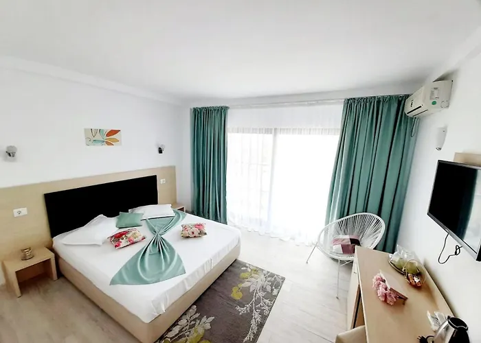 Ryanna Pe Plaja Belona 艾福雷诺德