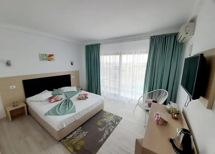 Ryanna Pe Plaja Belona Penzion 4*