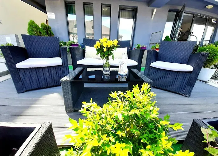 Ryanna Pe Plaja Belona 데포리노드