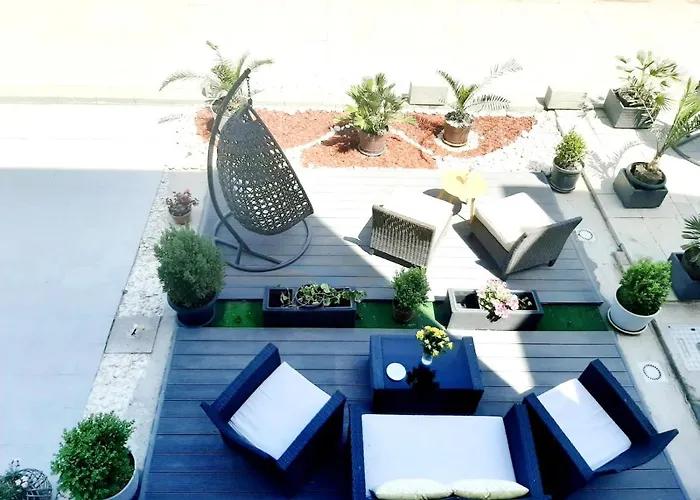 Ryanna Pe Plaja Belona 게스트하우스 4*