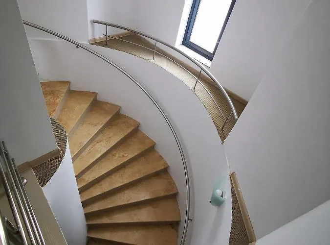 Ryanna Pe Plaja Belona